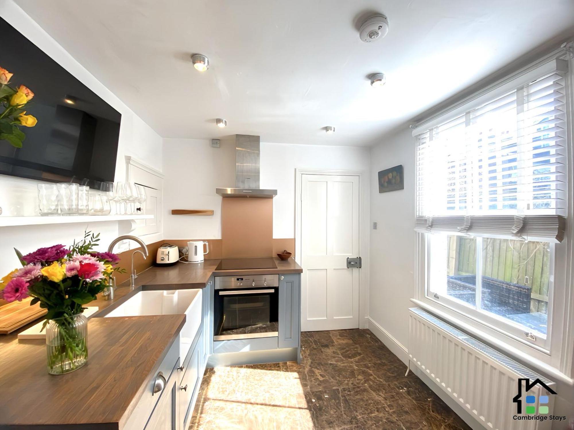 Cambridge Stays 3Br House, Easy Walk To City Center, 2 Showers, Garden, 2 Free Parking Spaces מראה חיצוני תמונה